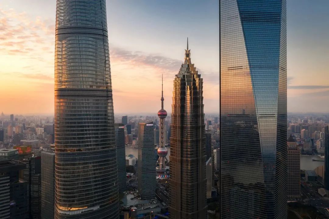 在上海探索合适的地方