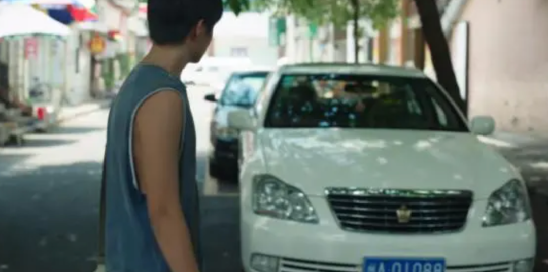 蔡徐坤抱粉丝后道歉_21％的韩国人支持收单身税_蔡徐坤粉丝都是00后