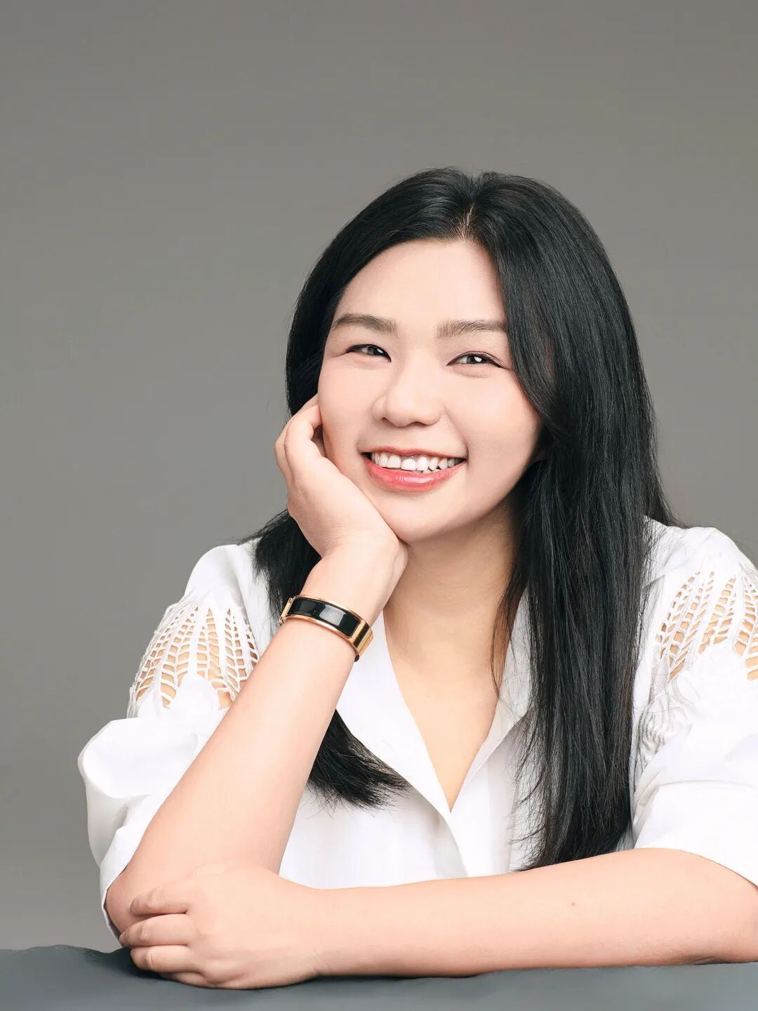 中国式女性友谊的爱与恨：“忍不住参与你的人生困境”