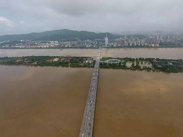 长沙危情三日,最大洪水淹漫橘子洲头-三联生活网