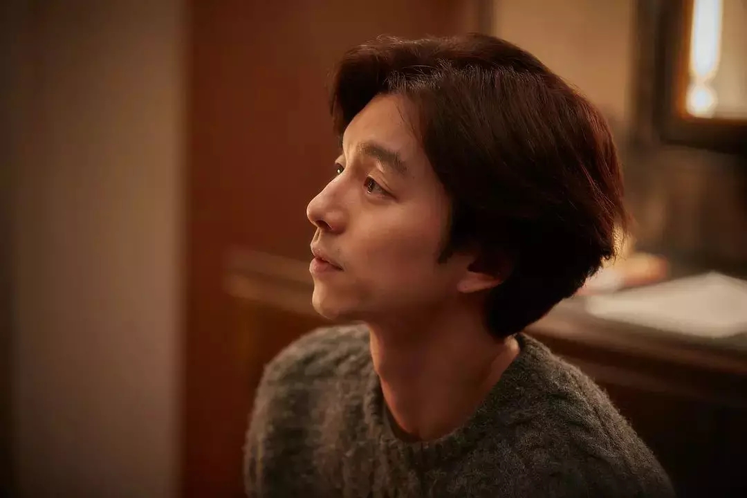 虽然孔侑和全度妍的激情戏一度是电影的话题,但电影并不想以情色虚张