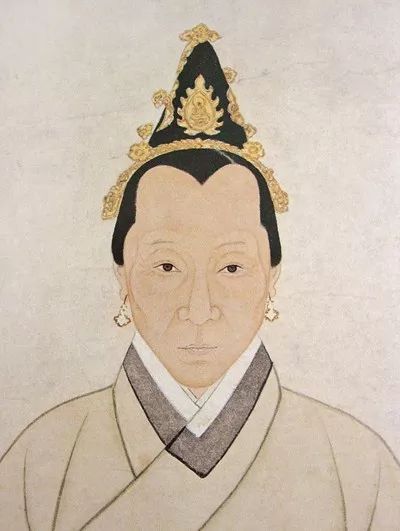 明代婦女常使用41髻(dí jì),算是古代女子為編出漂亮的髮式,而