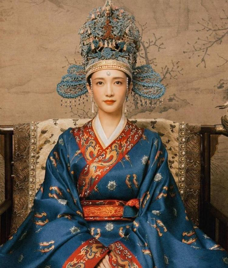 古装剧造型设计全靠百度?不讲武德丨对话《清平乐》礼服指导燕王