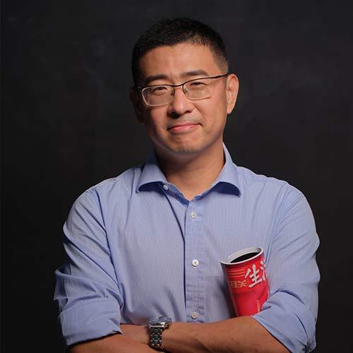李伟