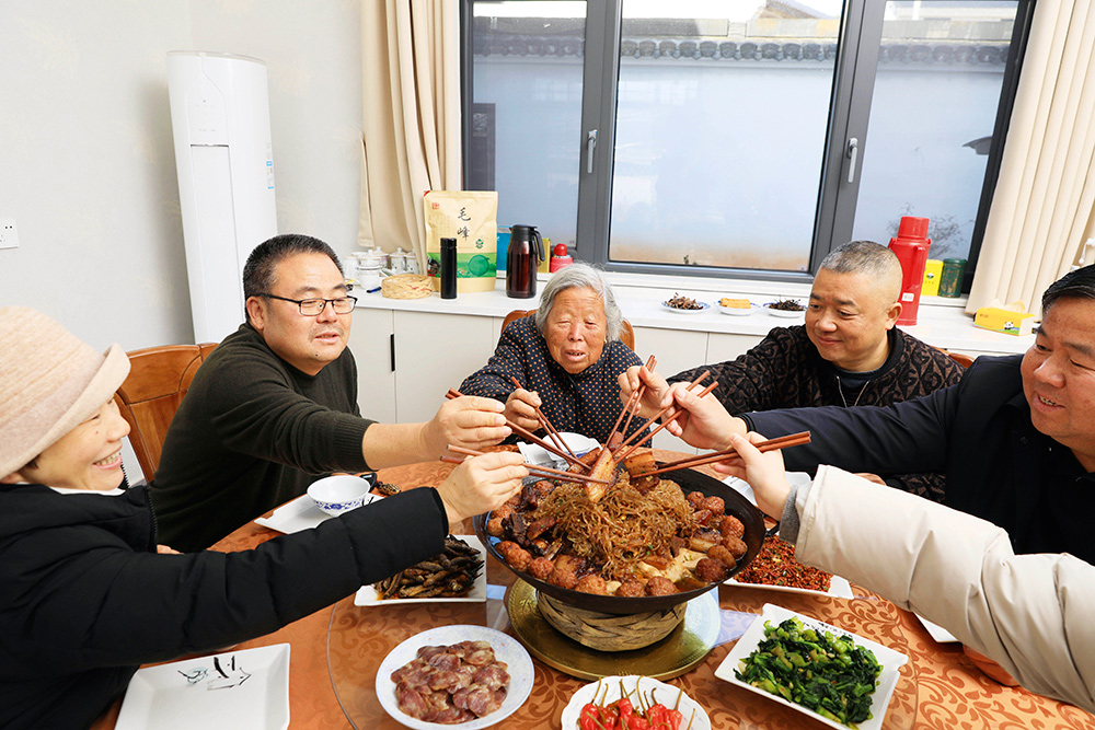 跟摄影师走徽州：家宴、年俗与乡村遗产