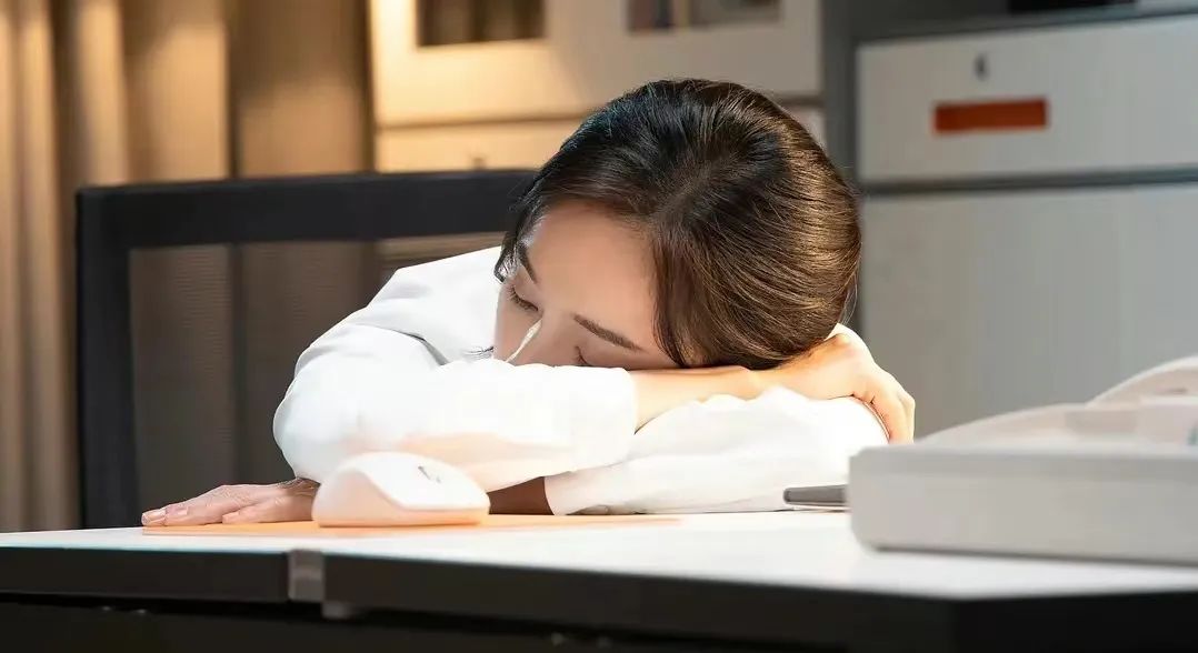 省医院25岁规培生自杀背后变形的制度与廉价劳动力