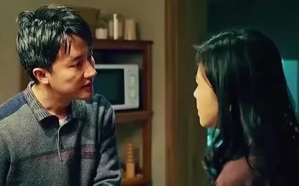 婆婆来照顾了一年,再由我爸妈接手.