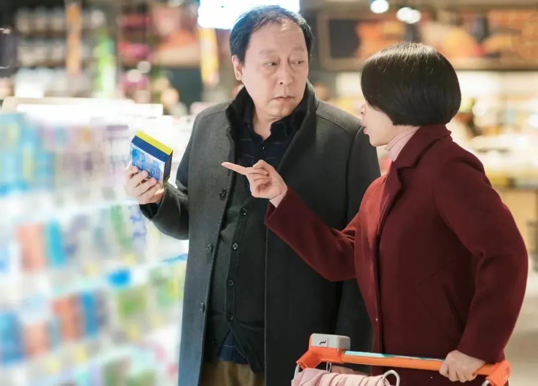 海外独生子最深的痛：接父母来养老，两代人的艰难生活